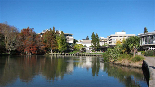 7奥克兰理工大学(2)