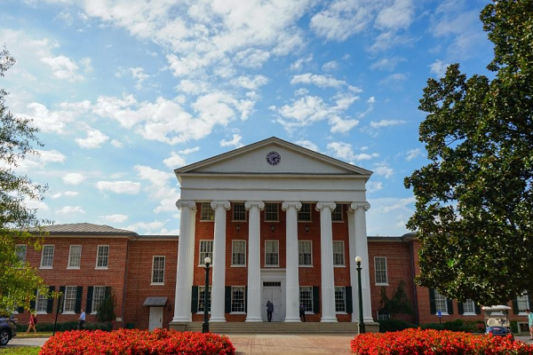 莫纳什大学高级金融硕士选课哪家能指导？